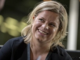 Kersverse mama Kim Clijsters staat opnieuw op tenniscourt als ... scheidsrechter!