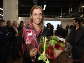 ? Een warm welkom voor Elise Mertens op Zaventem