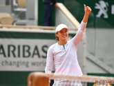 19-jarige Poolse blijft schitteren op Roland Garros en domineert richting finale