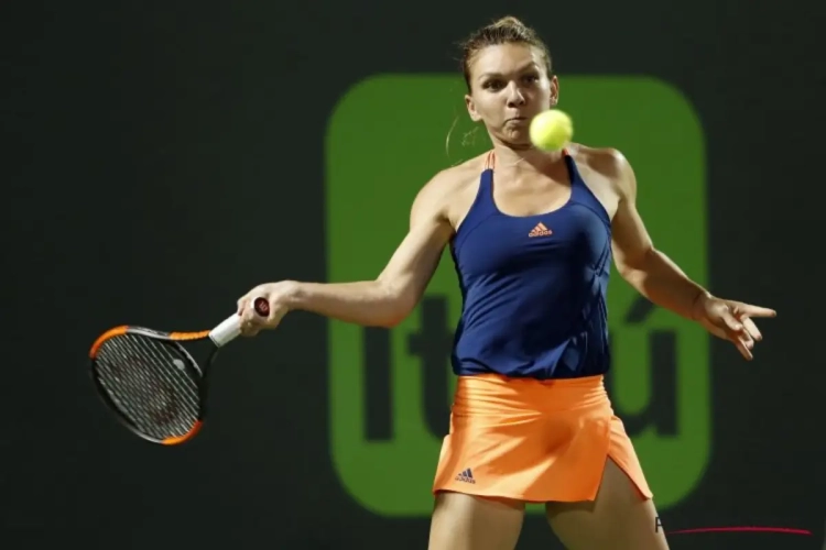 Halep heerst in clash tegen kampioene van weleer, Osaka overleeft na comeback