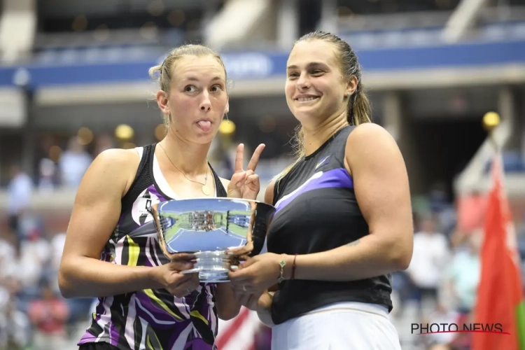 Mertens en Sabalenka gaan onderuit in hun laatste groepsmatch, maar mogen toch nog dromen van de halve finales